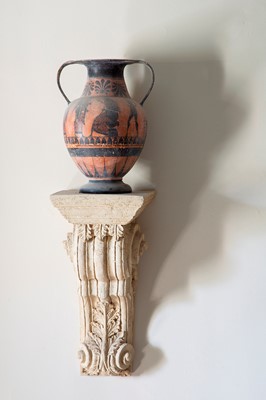 Lot 515 - A large Attic-style vase