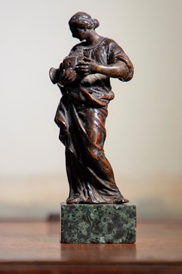 Lot 48 - A bronze female figure