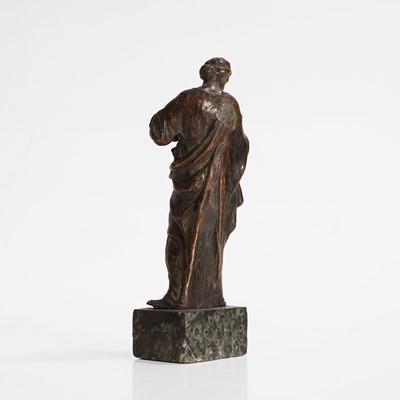 Lot 48 - A bronze female figure