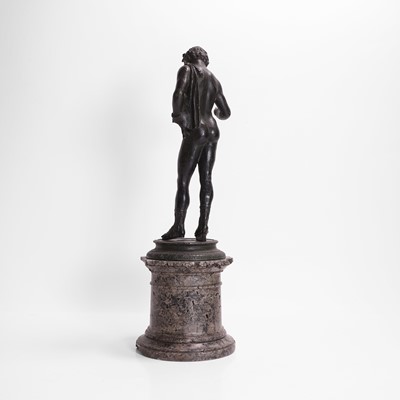 Lot 51 - A grand tour bronze statue after the antique