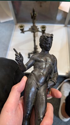 Lot 51 - A grand tour bronze statue after the antique
