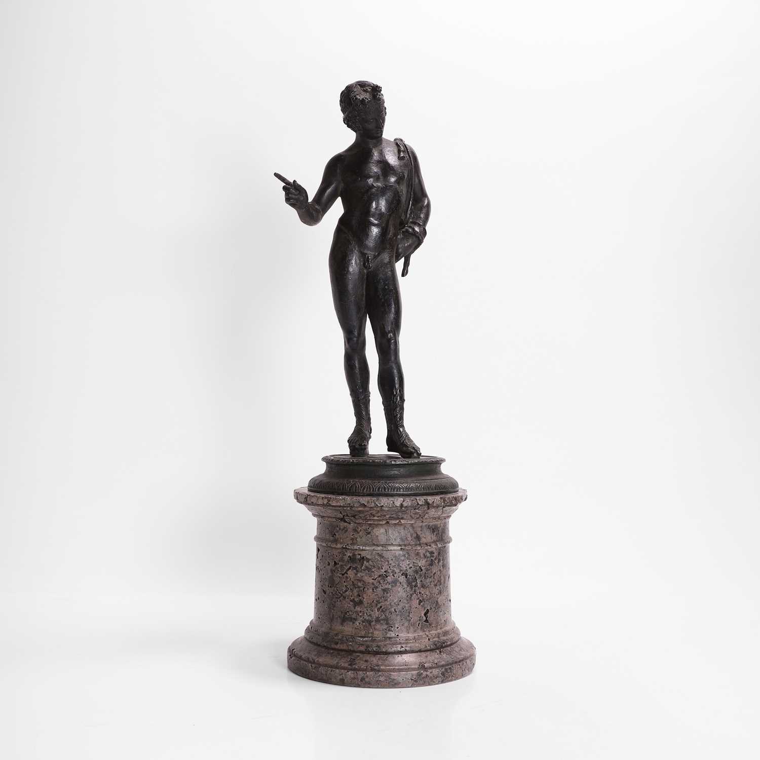 Lot 51 - A grand tour bronze statue after the antique