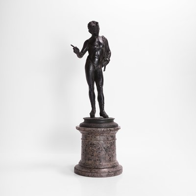 Lot 51 - A grand tour bronze statue after the antique