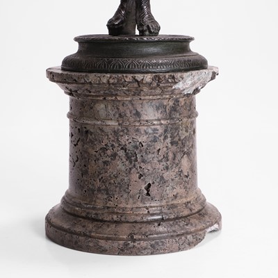 Lot 51 - A grand tour bronze statue after the antique