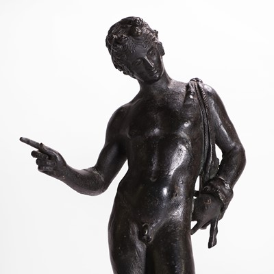 Lot 51 - A grand tour bronze statue after the antique