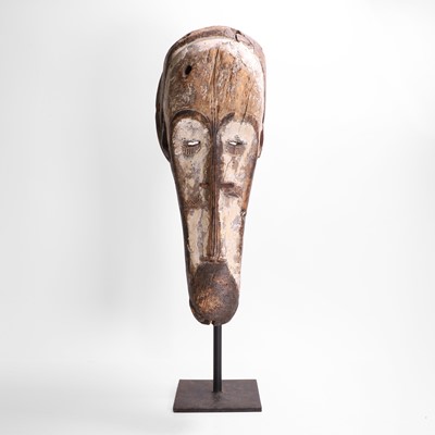 Lot 176 - A painted Ngil-type mask