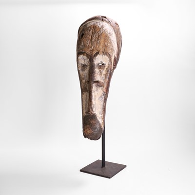 Lot 176 - A painted Ngil-type mask