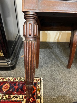 Lot 6 - A William IV mahogany hall chair