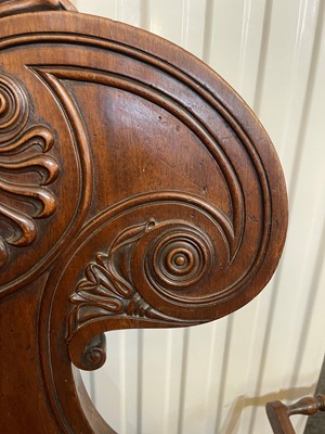 Lot 6 - A William IV mahogany hall chair