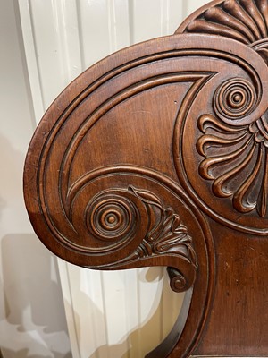 Lot 6 - A William IV mahogany hall chair
