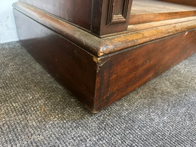 Lot 8 - A Regency-style mahogany open bookcase
