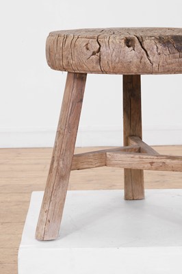 Lot 54 - A provincial elm chopping block