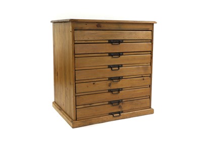 Lot 464 - A pine plan chest