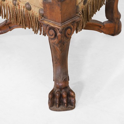 Lot 30 - An carved walnut and beech armchair in the manner of Andrea Brustolon
