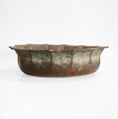 Lot 454 - A bronze or brass basin