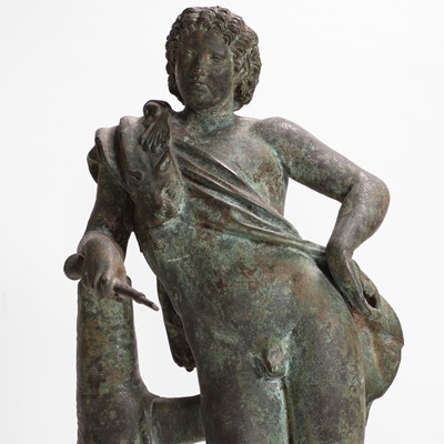Lot 53 - A grand tour bronze figure of 'Resting Satyr' after Praxiteles