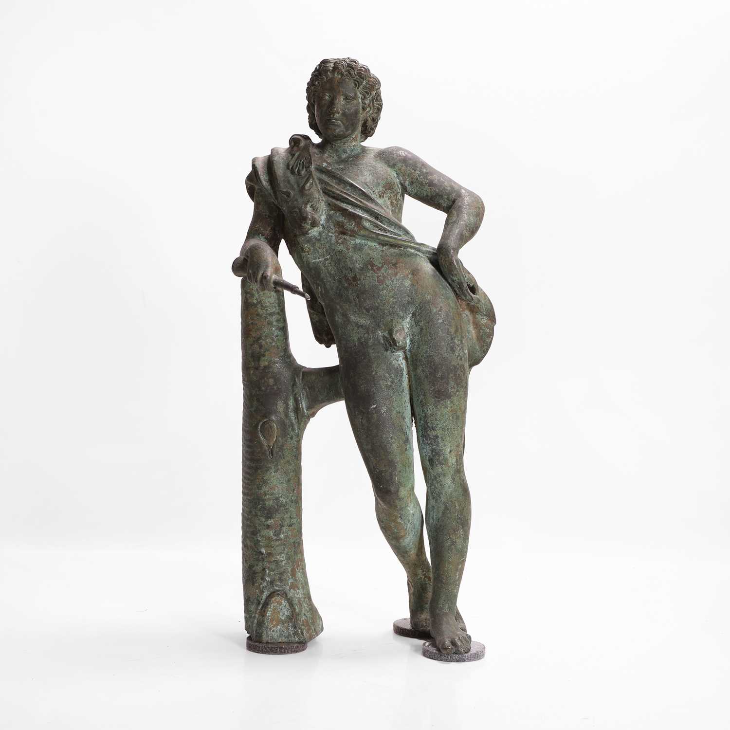 Lot 53 - A grand tour bronze figure of 'Resting Satyr' after Praxiteles