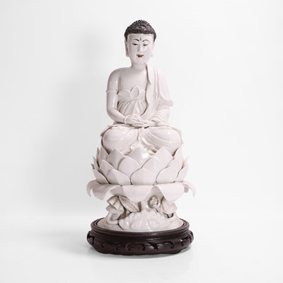 Lot 366 - A blanc de Chine figure