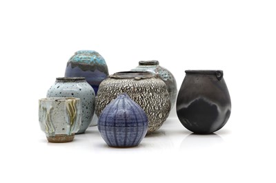 Lot 170 - A collection of studio pottery items