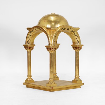Lot 61 - A giltwood tabernacle