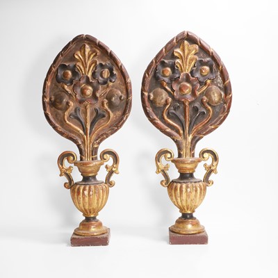 Lot 11 - A pair of carved giltwood finials