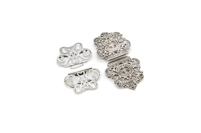 Lot 1 - A silver nurse's buckle