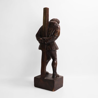 Lot 29 - A carved oak sculpture of Quasimodo