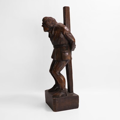 Lot 29 - A carved oak sculpture of Quasimodo