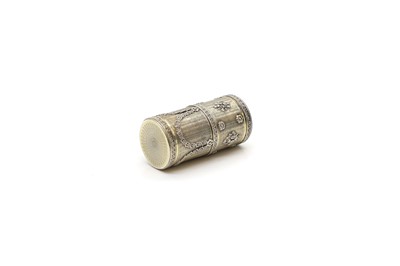 Lot 16 - A French silver scent bottle case