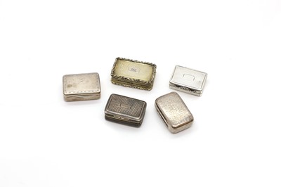 Lot 73 - A group of five silver vinaigrettes