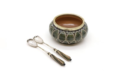 Lot 119 - An Art Nouveau stoneware bowl