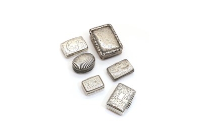 Lot 78 - A group of six silver vinaigrettes