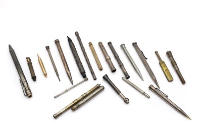 Lot 81 - A group of propelling pens and pencils