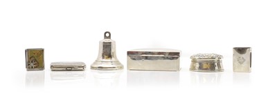 Lot 19 - A group of silver items