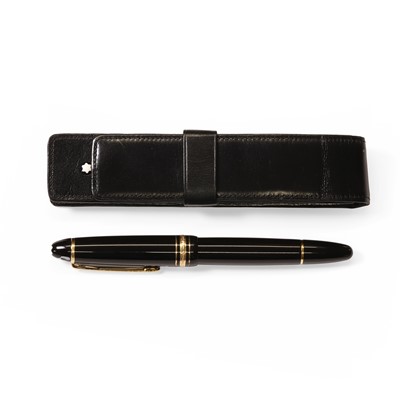 Lot 427 - A Montblanc Meisterstück Classique fountain pen
