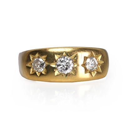 Lot 455 - A diamond three stone gypsy ring