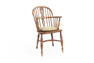 Lot 462 - An ash and elm Windsor armchair
