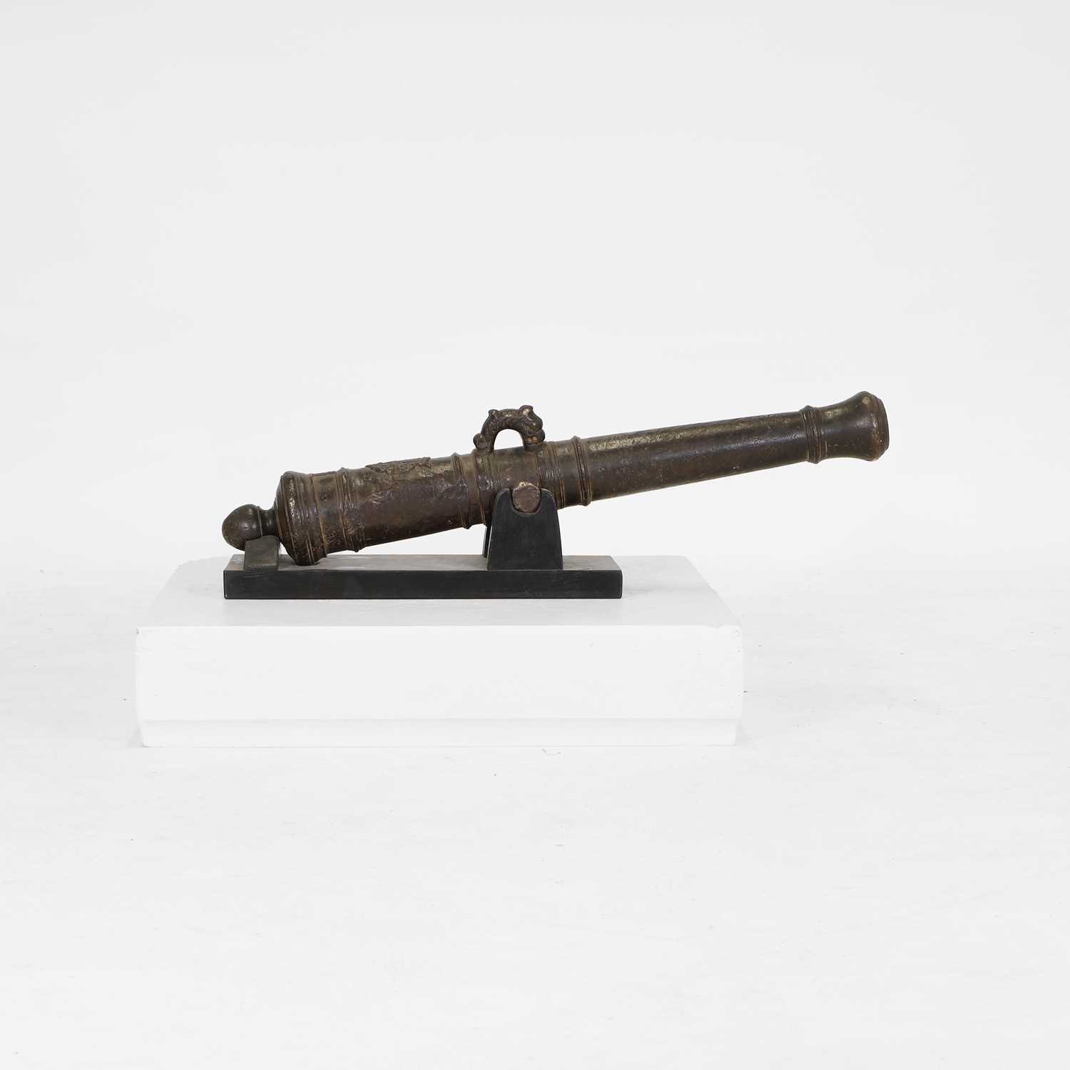 Lot 131 - A bronze signal cannon