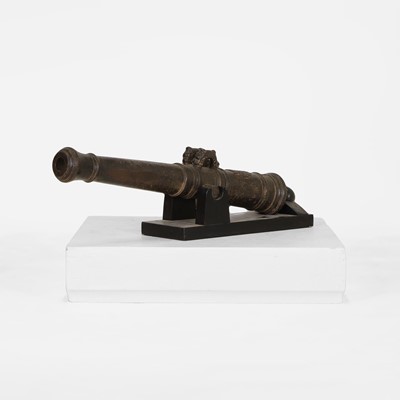 Lot 131 - A bronze signal cannon