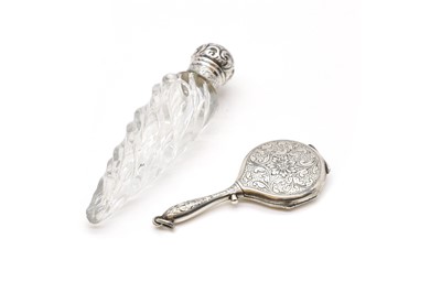 Lot 44 - A Sampson Mordan silver mounted scent bottle