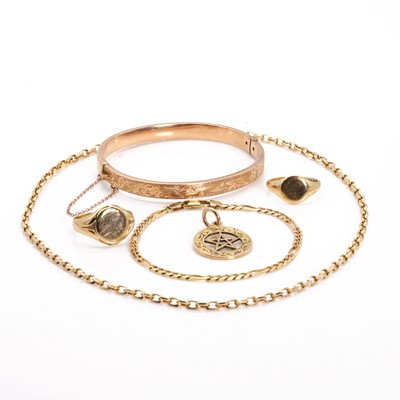 Lot 358 - A group of gold jewellery