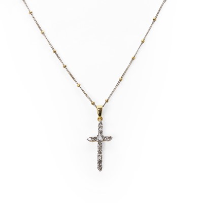 Lot 69 - An 18ct gold diamond cross pendant