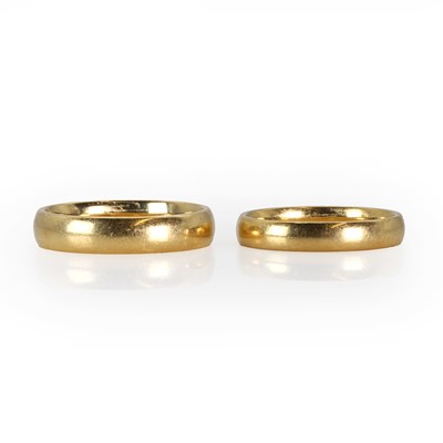 Lot 298 - Two 18ct gold wedding rings