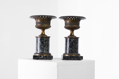 Lot 279 - A pair of ormolu cassolettes