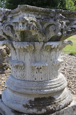 Lot 462 - A Neoclassical carved stone capital