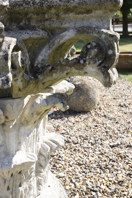 Lot 462 - A Neoclassical carved stone capital
