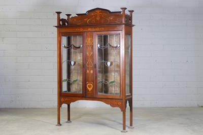 Lot 526 - An Arts & Crafts mahogany display cabinet