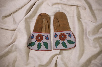 Lot 312 - A pair of Native American beaded hide mittens