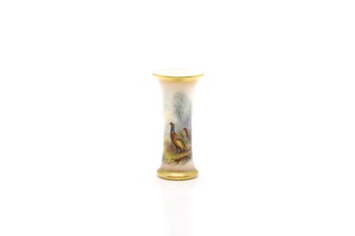 Lot 150 - A Worcester porcelain vase