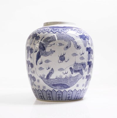 Lot 24 - A blue and white ginger jar